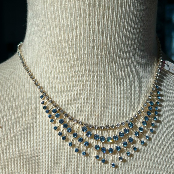 2 PIECE BLUE RHINESTONE AND CLEAR SET SM BLUE DROPS WITH CLEAR /SILVER - Picture 13 of 16